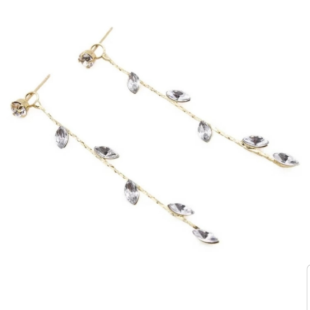*Dawn* Leaf Rhinestone earrings - Picture 2 of 6